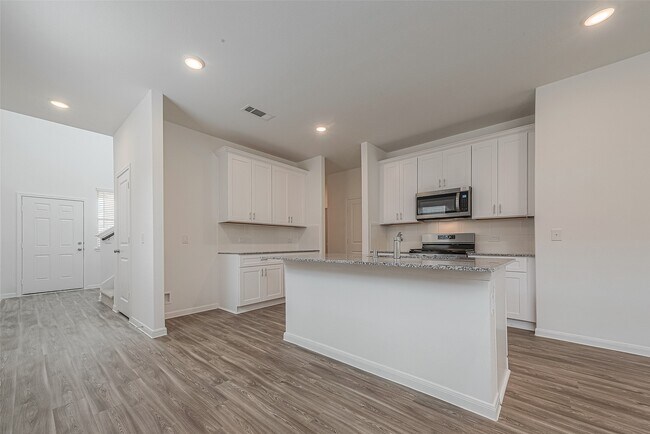 Foto del edificio - 325 Maple Bark Trl