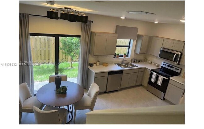 Foto del edificio - 149 NE 3rd St