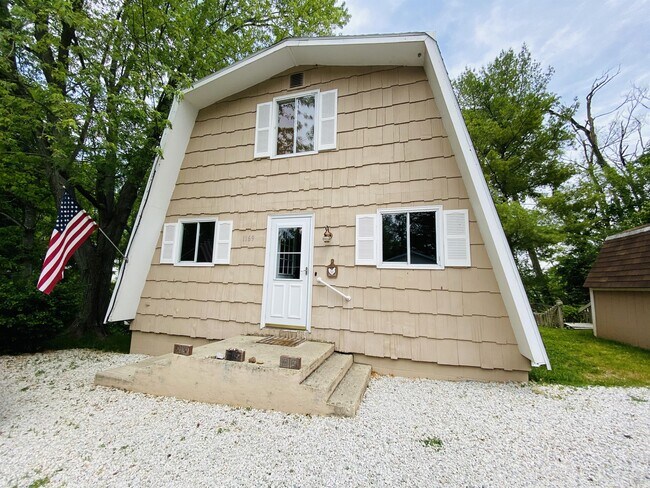 Building Photo - 1169 N Middle Dr