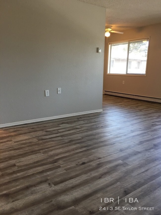Foto del edificio - 2413 SE Taylor St