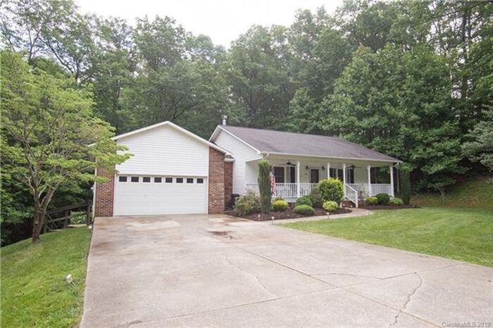 Primary Photo - Lovely Marion Rental!