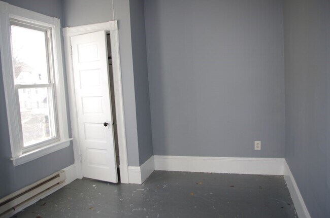 Building Photo - 46 Ames Ave
