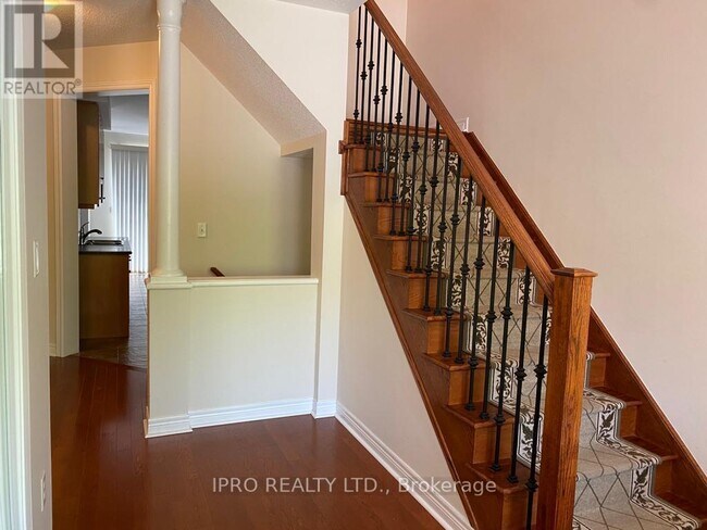 Photo du bâtiment - 2019-2019 Trawden Way