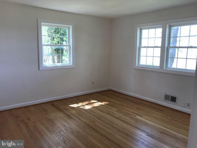 Foto del edificio - 9611 Potomac Dr