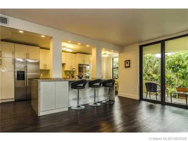 Building Photo - 12000 N Bayshore Dr