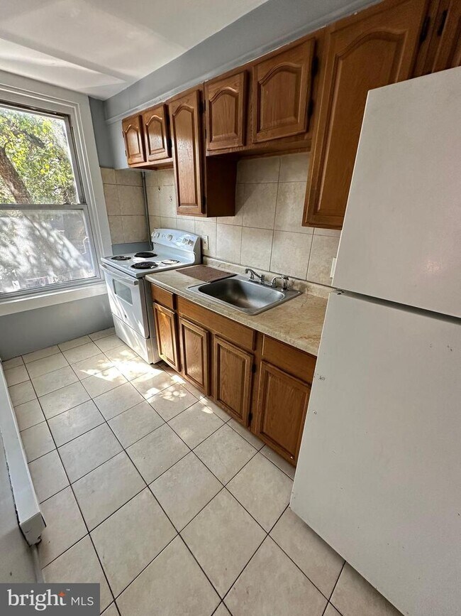 Building Photo - 21 N 9th St