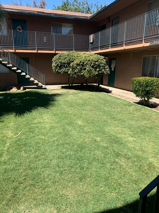 631 E Malone St Hanford Ca Apartments Hanford Ca Apartments Com