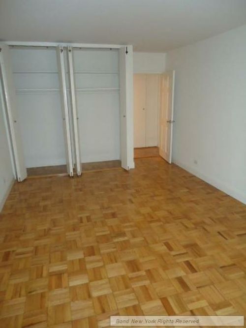 Foto del edificio - 420 E 80th St