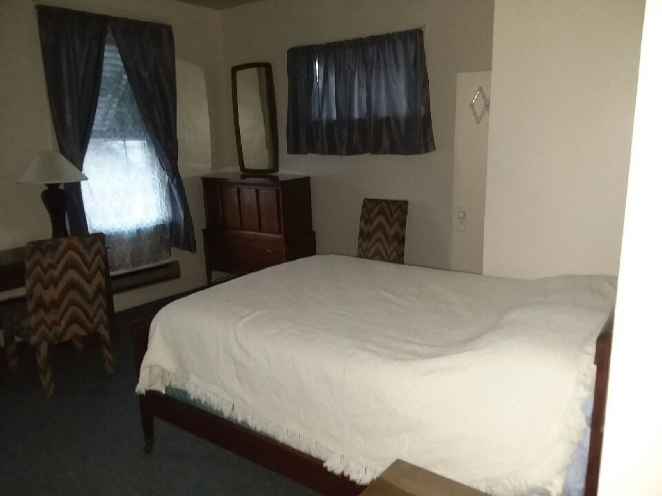 Foto principal - 2350 Rohs St
