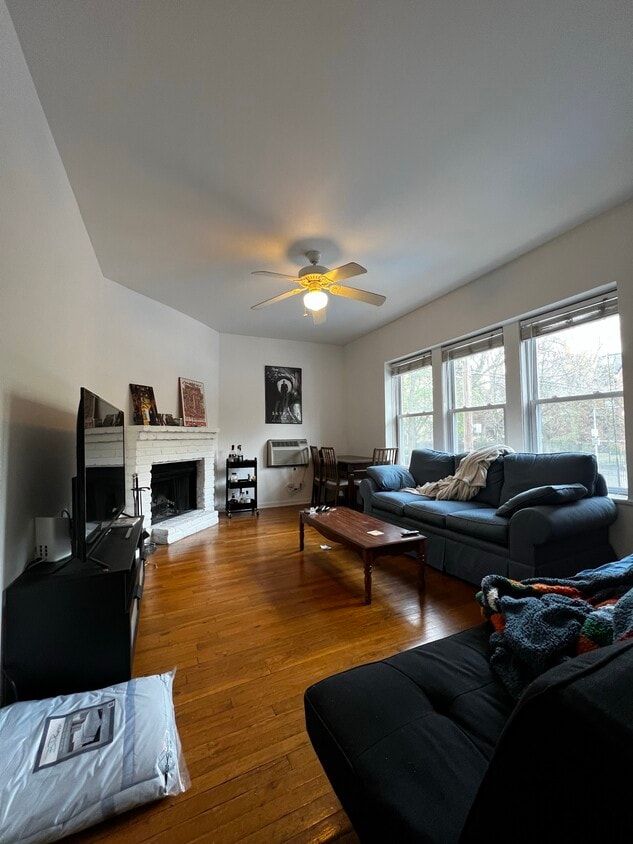 519 W Deming Pl Unit 1N, Chicago, IL 60614 Apartments in Chicago, IL