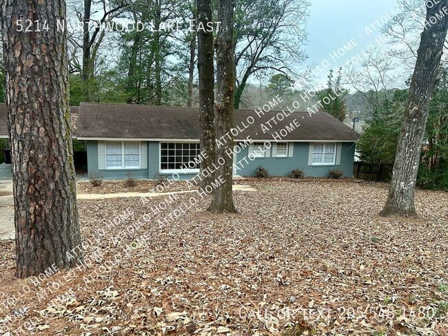 Foto del edificio - 3 Bed 2 Bath Cozy Lake View Home in Northw...