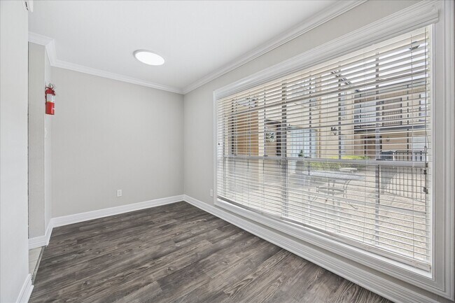 Foto del edificio - 201 Emerson St