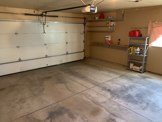 Foto del edificio - 2341 Farisita Dr