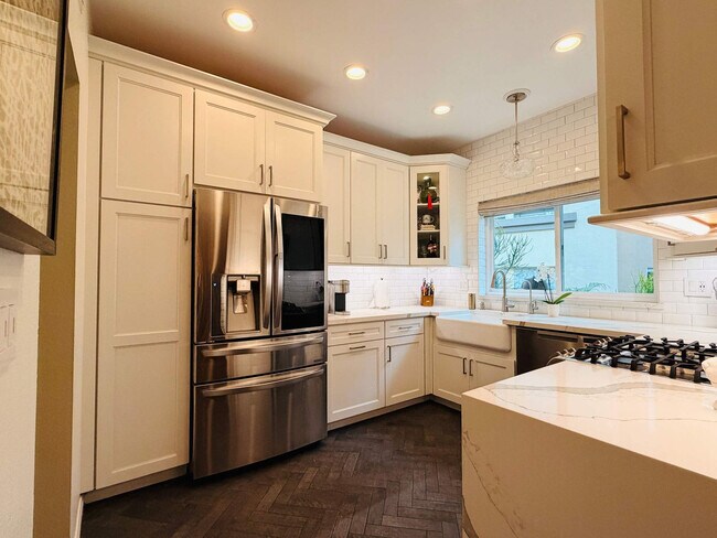 Building Photo - 1313 Washington St