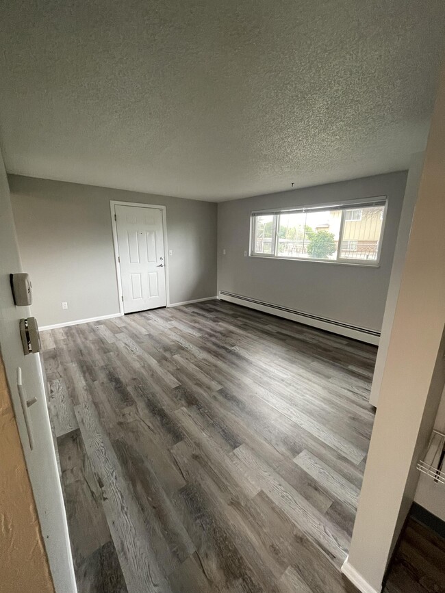 Building Photo - 7075 Alegre Cir
