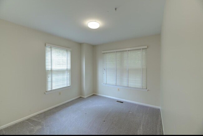 Dormitorio (3) - 6942 Malachite Pl