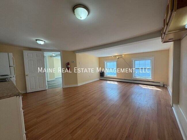 Foto del edificio - 206 Maine Ave