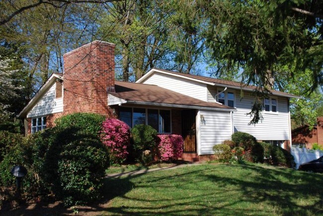 Building Photo - 1 bedroom in Bethesda MD 20817