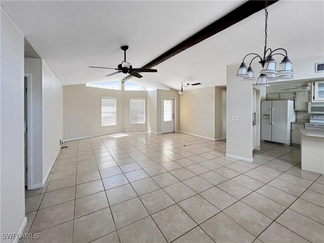 Foto del edificio - 2831 SE 19th Pl
