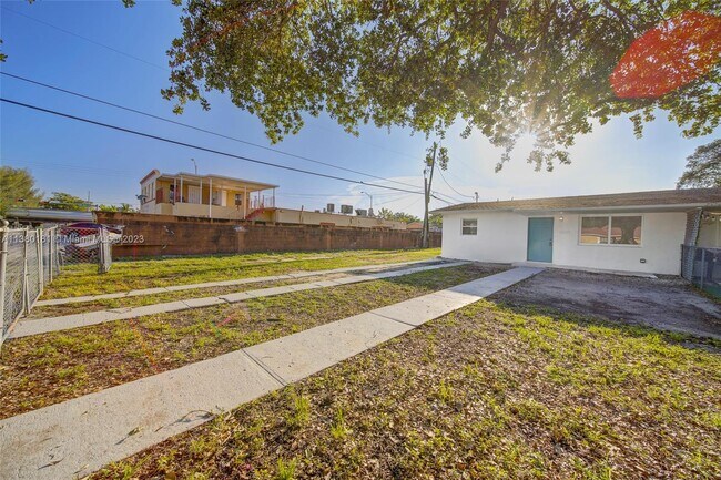 Building Photo - 10203 NW 12th Ave