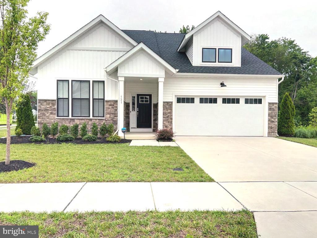 Foto principal - 521 Davis Fls Dr