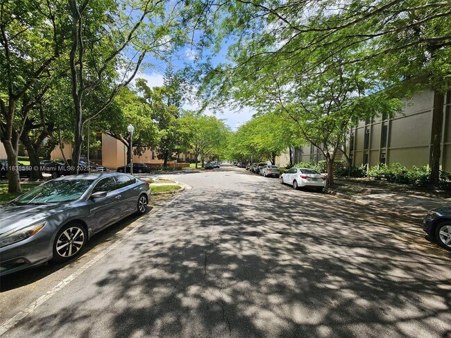 Building Photo - 235 Antilla Ave