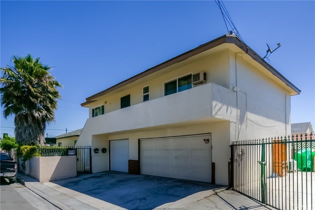 Street View - 13508 Doty Ave