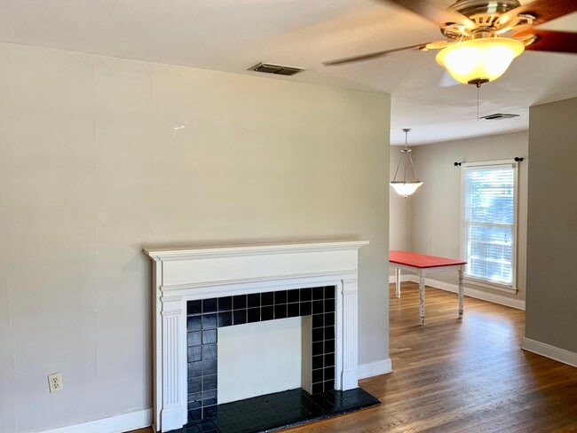 Building Photo - 2707 30th St