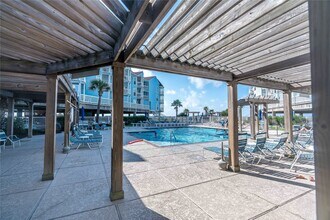 Building Photo - 10811 Termini-San Luis Pass Rd