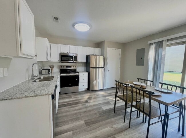 Interior Photo - Cross Creek Villas
