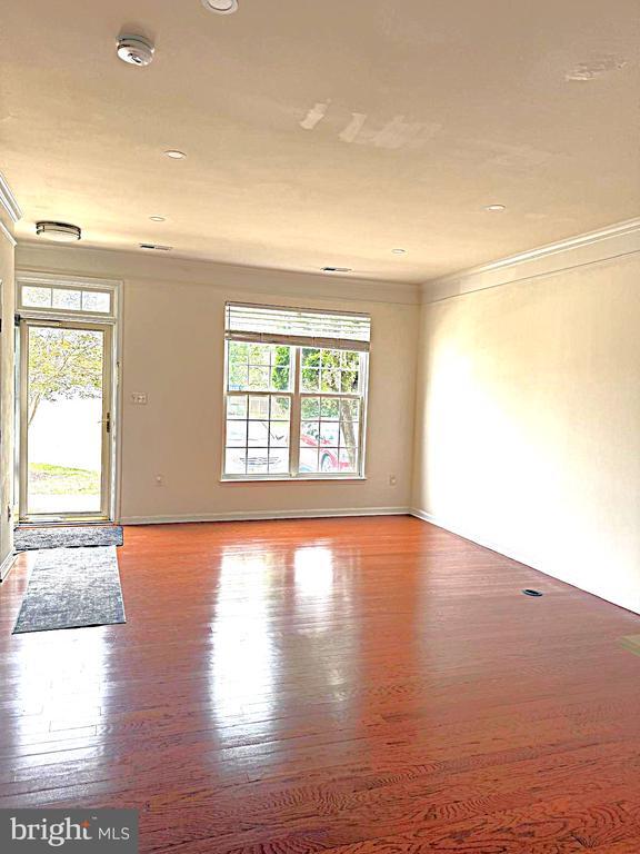 Foto del edificio - 13129 Park Crescent Cir