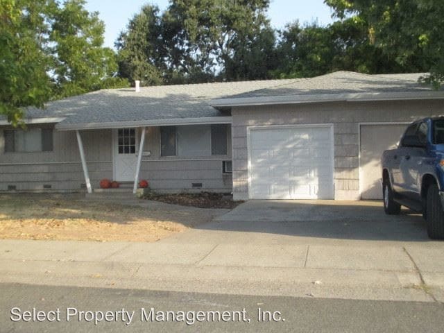 Building Photo - 8855 Lance Ave