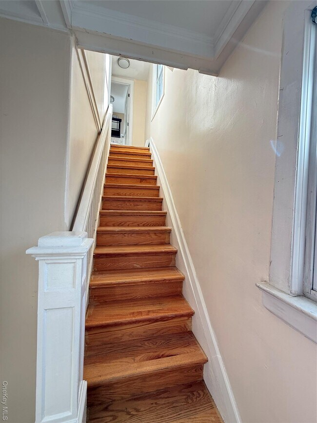 Foto del edificio - 610 Laurelton Blvd