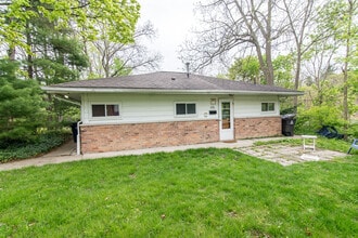 Building Photo - 413 S Revena Blvd
