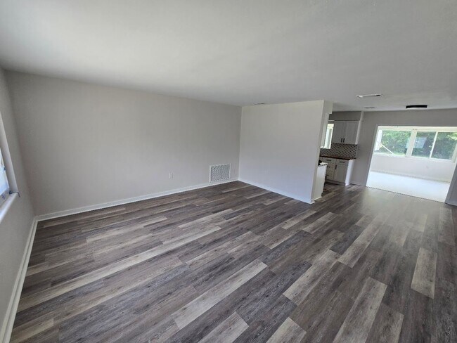 Foto del edificio - Charming 3BR House in Beverly Hills