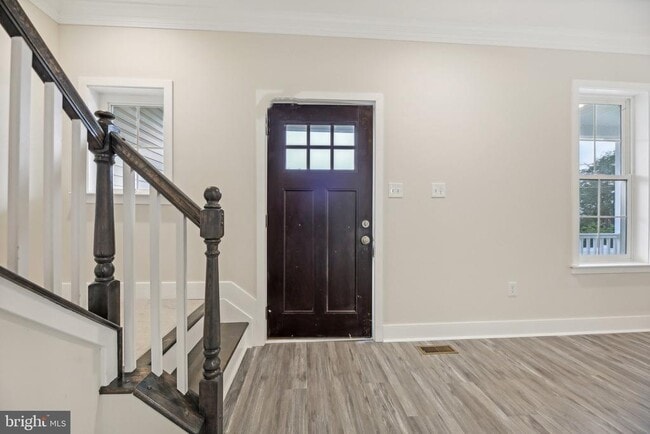 Building Photo - 43 Bennett Ave