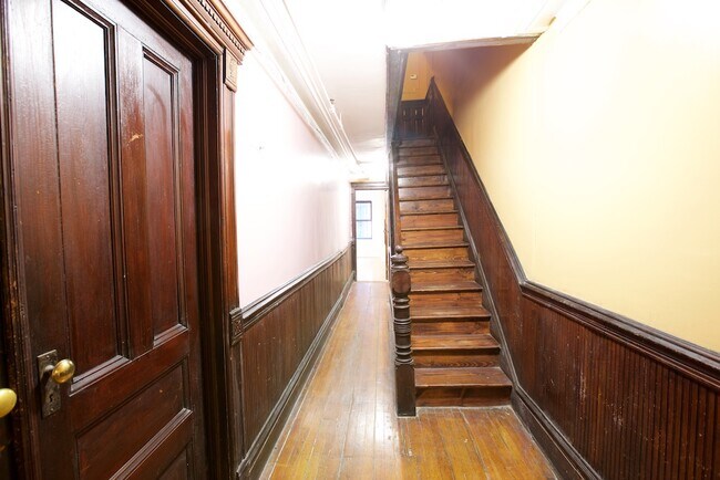 Foto del edificio - 126 W 121st St