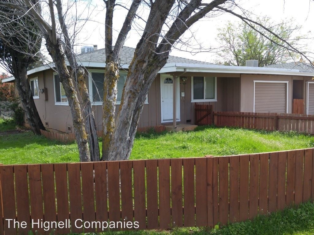 Primary Photo - 2801 Shasta View Dr