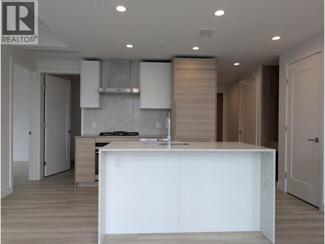 Photo du bâtiment - 2381 Beta Ave