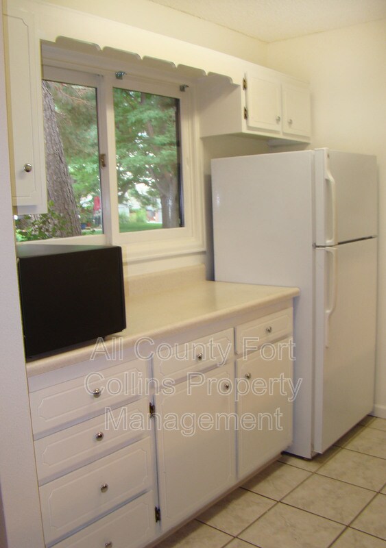 Foto del edificio - 1545 Adriel Ct