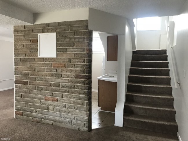 Building Photo - 5680 Trailer Park Dr