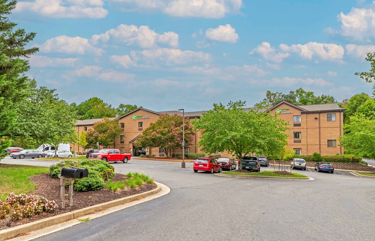 Exterior - Furnished Studio - Glen Allen