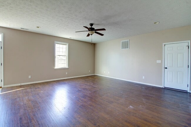 Building Photo - 11 Ironwood Way
