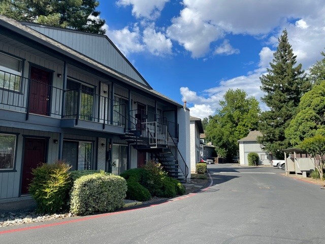 Building Photo - Summer Village Apartments