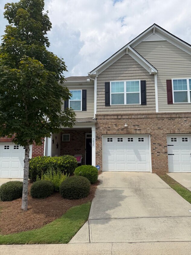Foto del edificio - 7035 Woodsbay Lane