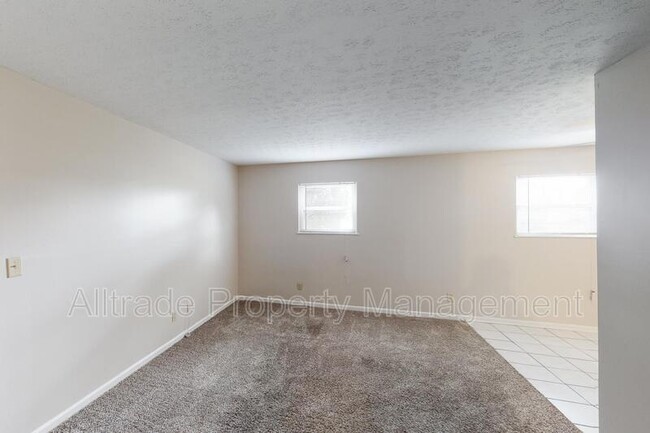 Building Photo - 4701 Sebree Ln