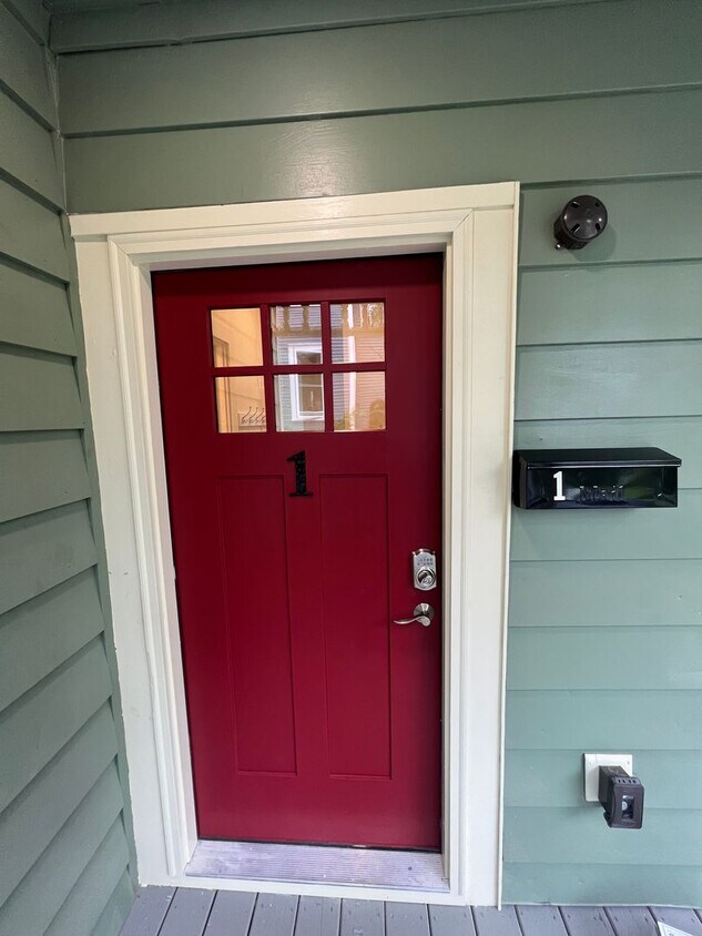 Foto principal - 73 Buell St