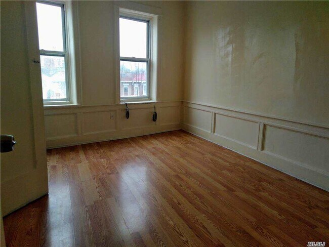 Building Photo - 143-09 Hillside Avenue