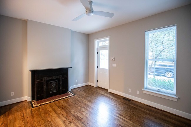 Living Room - 116 Warren St