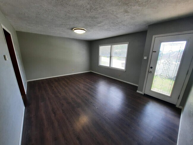 Building Photo - 133 Sunset Heights